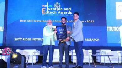 Skyy Rider Institutions received a best Skill Development Company of the year Award by Chairman AICTE Prof. Anil Sahasrabudhe ji.